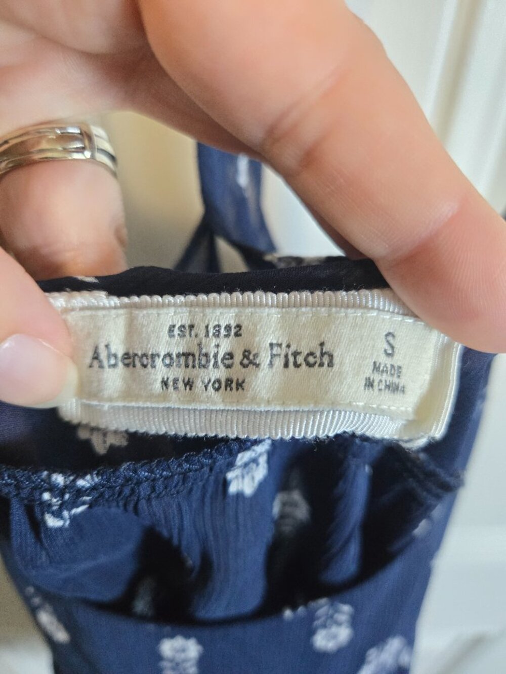 Abercrombie & Fitch Floral Tiered Tank Top Small Navy Blue Criss Cross Back Boho - Picture 3 of 9